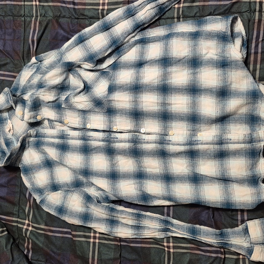Aeropostale Blue Plaid Long Sleeve Shirt
